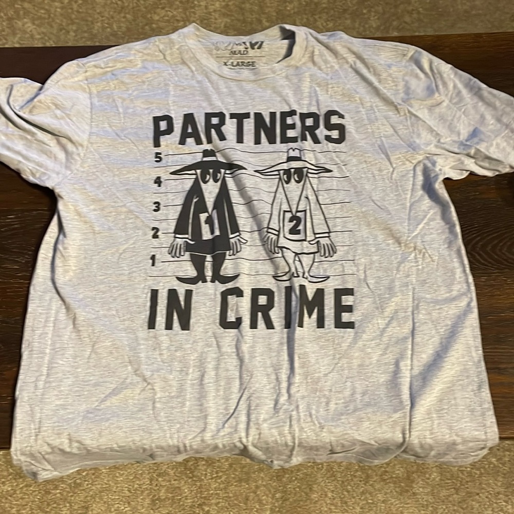 XL spy vs spy T-shirt never worn